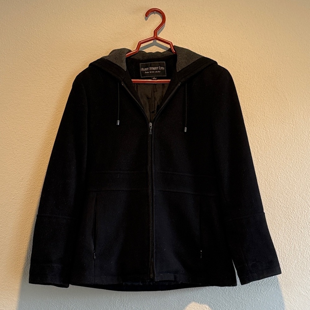 Elegant Black Hooded Utility Jacket